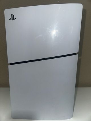 PS5 con 2 mandos y Gran Turismo 7