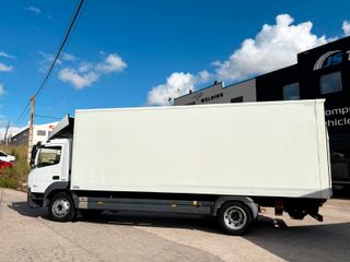 Camion rigido Mercedes Atego 1524 2015