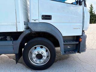 Camion rigido Mercedes Atego 1524 2015