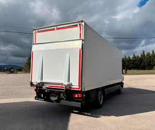 Camion rigido Mercedes Atego 1524 2015