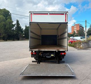 Camion rigido Mercedes Atego 1524 2015