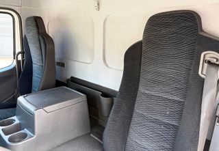 Camion rigido Mercedes Atego 1524 2015