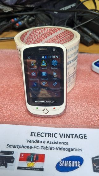 Cellulare ZTE Momo Design 9556N Bianco