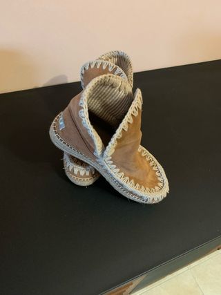 Botas de ante con suela de esparto