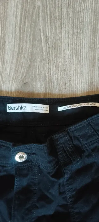 Pantalón Cargo Negro Bershka