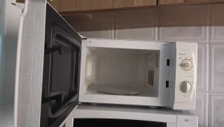 Microondas blanco AYA