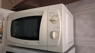 Microondas blanco AYA