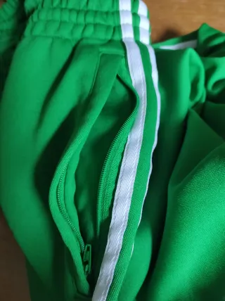 Pantaloni tuta Adidas verdi taglia S