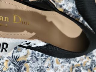 Scarpe con tacco basso