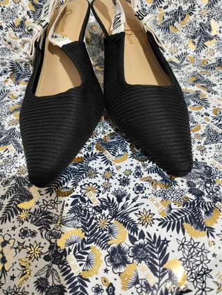 Scarpe con tacco basso