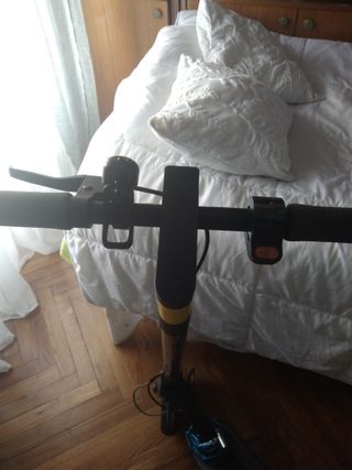 Patinete Xiaomi Mi Negro + Cargador