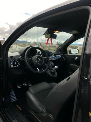 Abarth 595 Scorpioneoro