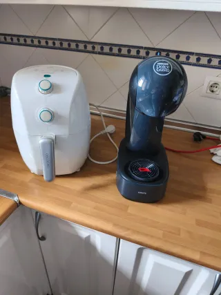 Cafetera y Freidora de Aire