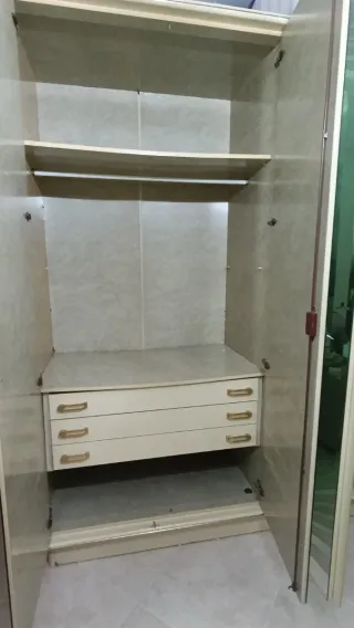 Armario 4 puertas con espejo