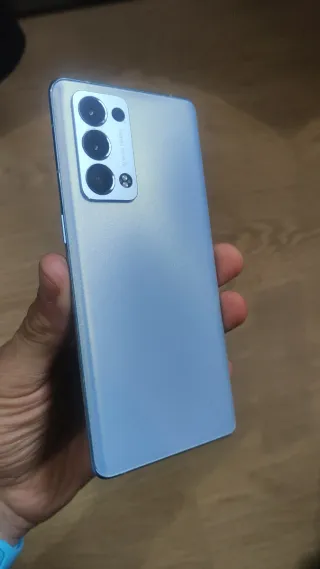 OPPO Reno6 Pro 5G