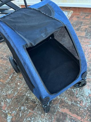 Cochecito para perros azul