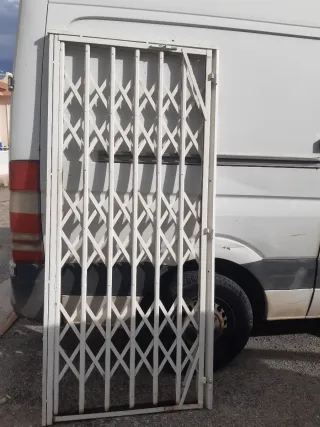 Reja ballesta blanca