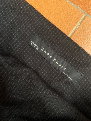 Gonna Zara nera a righe