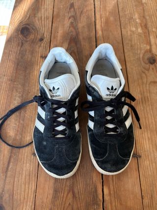 Zapatillas Adidas Gazelle Negras y Blancas