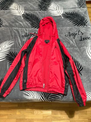 Cortavientos Jordan Rojo y Negro