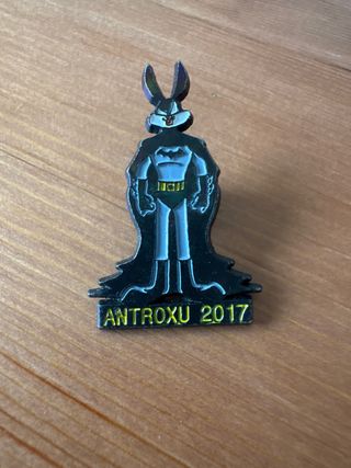 Pin Antroxu 2017 Bugs Bunny Batman
