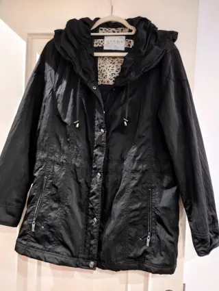 Cazadora Canda negra acolchada