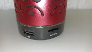 Mini altavoz Bluetooth RGB