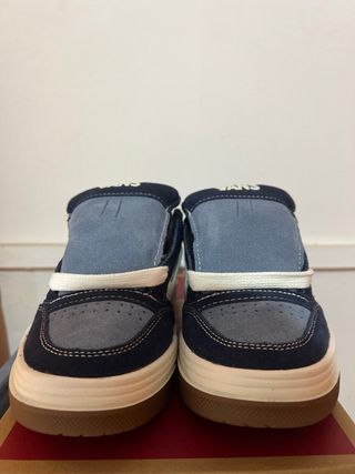 Vans Hylane Azul y Blanco