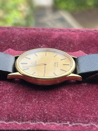 Omega De Ville Quartz Dorado