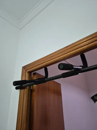 Barra de dominadas para puerta