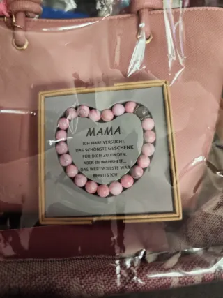 Cesta de regalo rosa