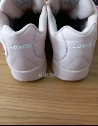 Zapatillas Levi's Rosas y Rojas Talla 38