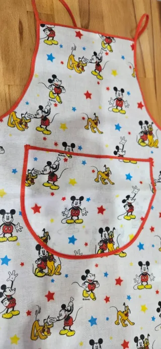 Mantel y delantal infantil Zara Home