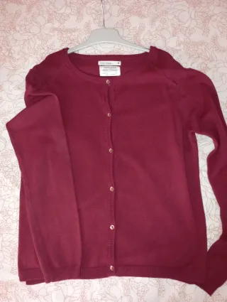 Color granate  Talla 11-12 años. 152 cm