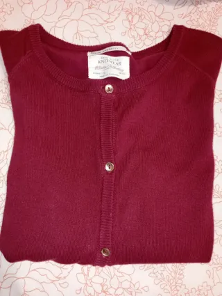 Color granate  Talla 11-12 años. 152 cm