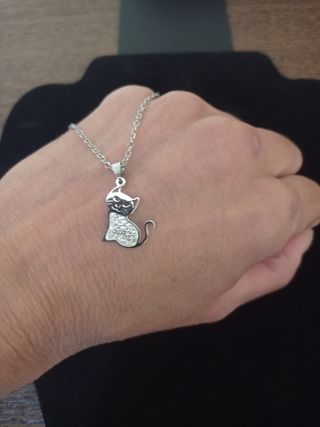 Collana con ciondolo zampa e gatto