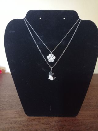Collana con ciondolo zampa e gatto