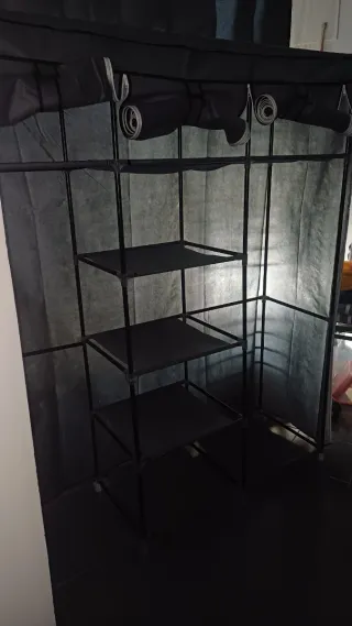 Armarios de tela gris