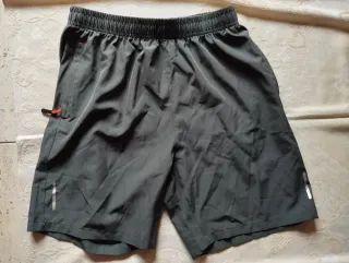 Pantalones cortos deportivos grises