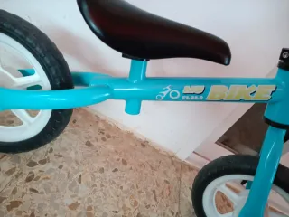 Bicicleta sin pedales / bici de equilibrio