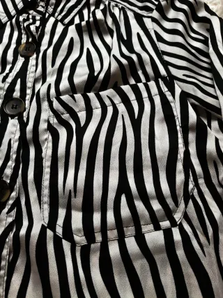 Camisa animal print estampado de zebra