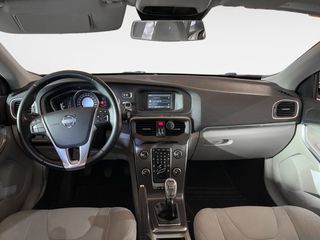 Volvo V40 Momentum