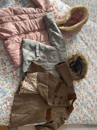 Set di tre cappotti per bambina 2-3-4 anni