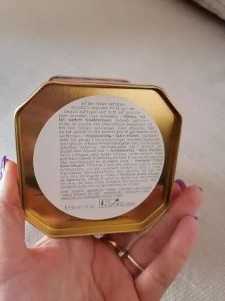 Caja metálica Yves Rocher