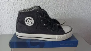 Zapatillas Mustang tipo Converse Negras Talla 39