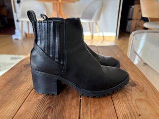 Botines polipiel tacón