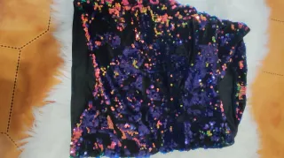 Falda corta lentejuelas multicolor