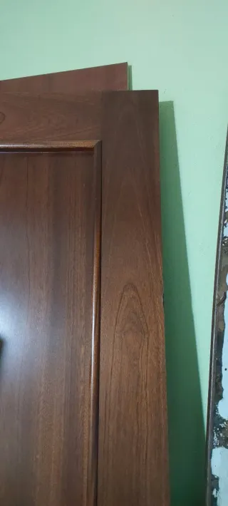 Puerta de madera maciza Medidas 2m altox72 ancho