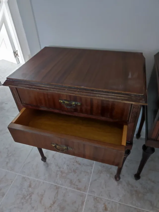 Cómoda y Mesitas Vintage Madera (regalo cabecero)