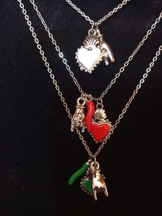 Collana portafortuna cuore e peperoncino